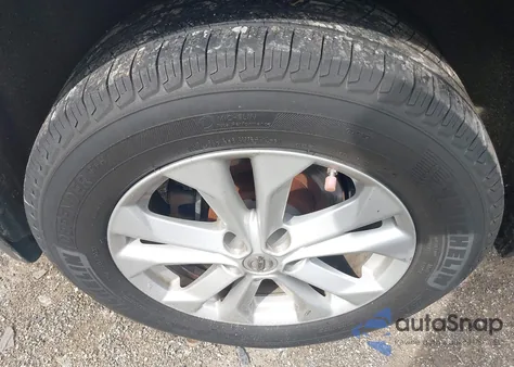 2015 Nissan Rogue Sv z USA, uszkodzony, nr VIN KNMAT2MV0FP509535